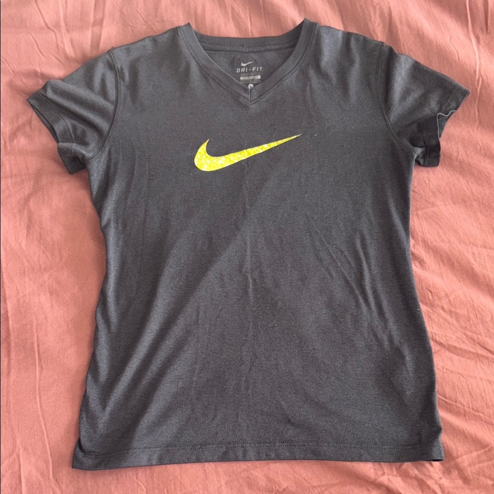 Nike Gray Fitted Short Sleeve T-Shirt